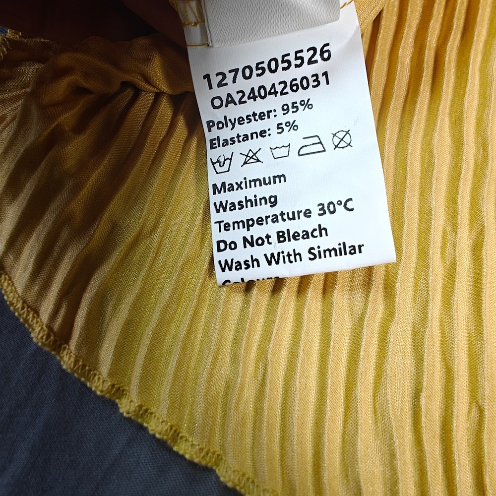 Commense Yellow Plisse Two Piece Set Halter Asymmetrical Top Wide Leg Pants Sm - Picture 5 of 9